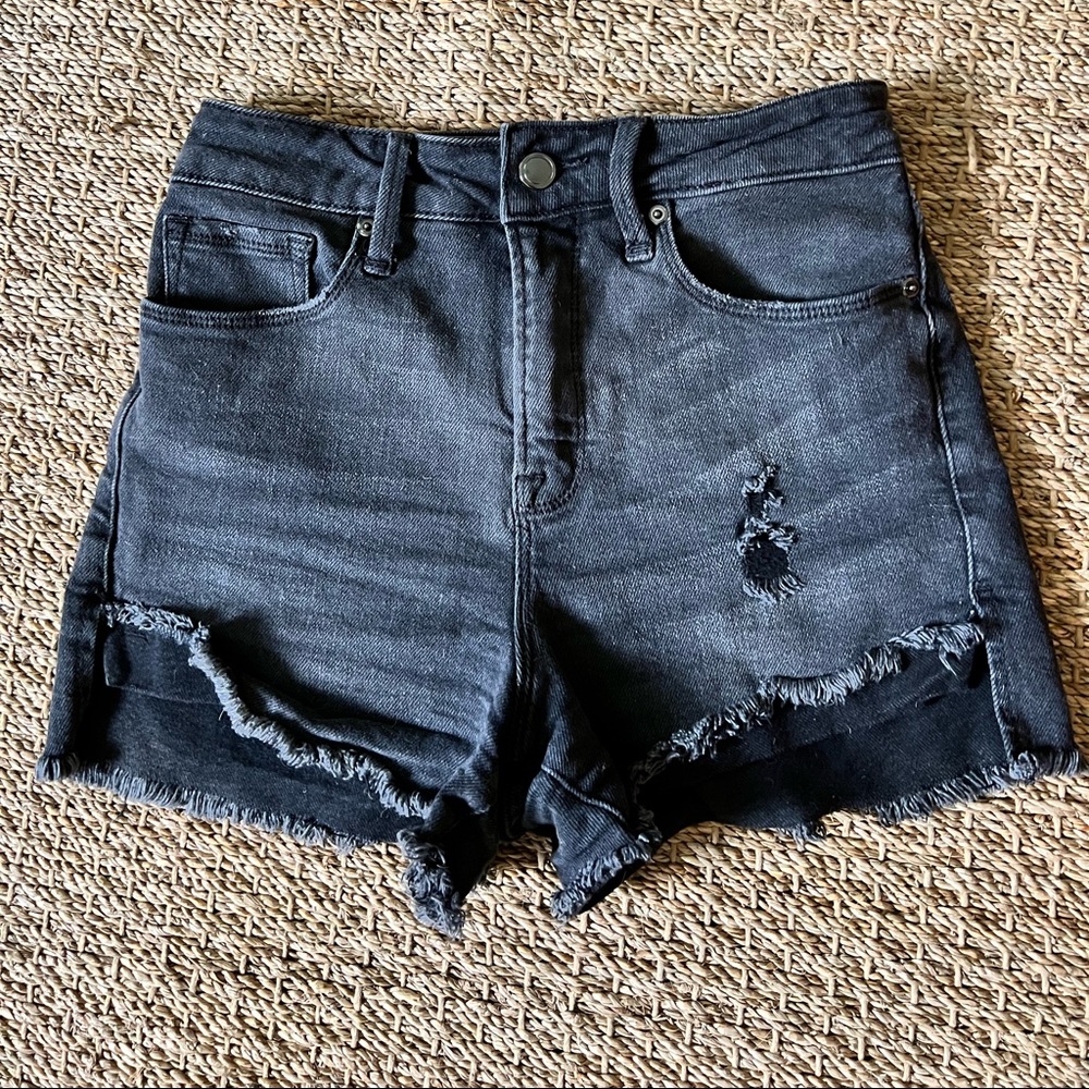Good American black denim jean shorts